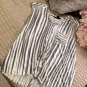 Macy’s Sleeveless Style & Co Gray and White Top, tie front.
